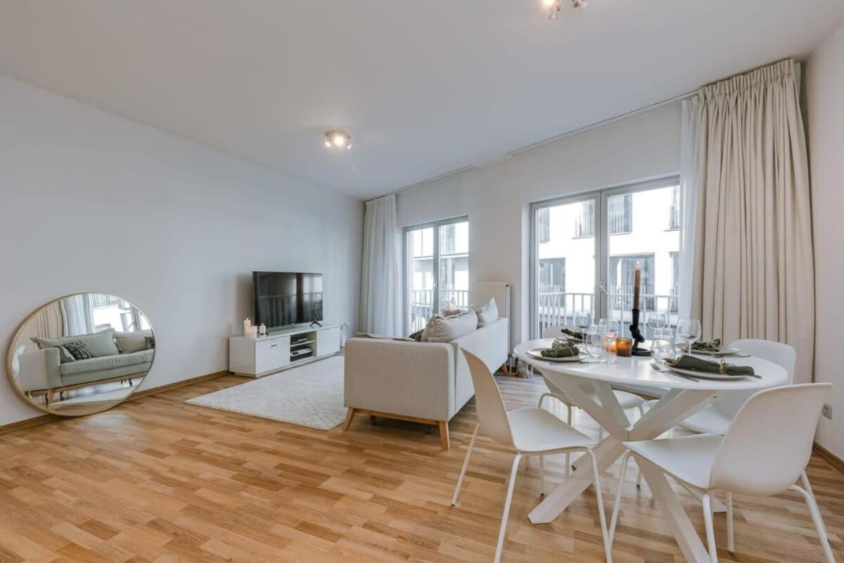 Stylish Apartment With Terrace And Balcony 安特卫普 外观 照片